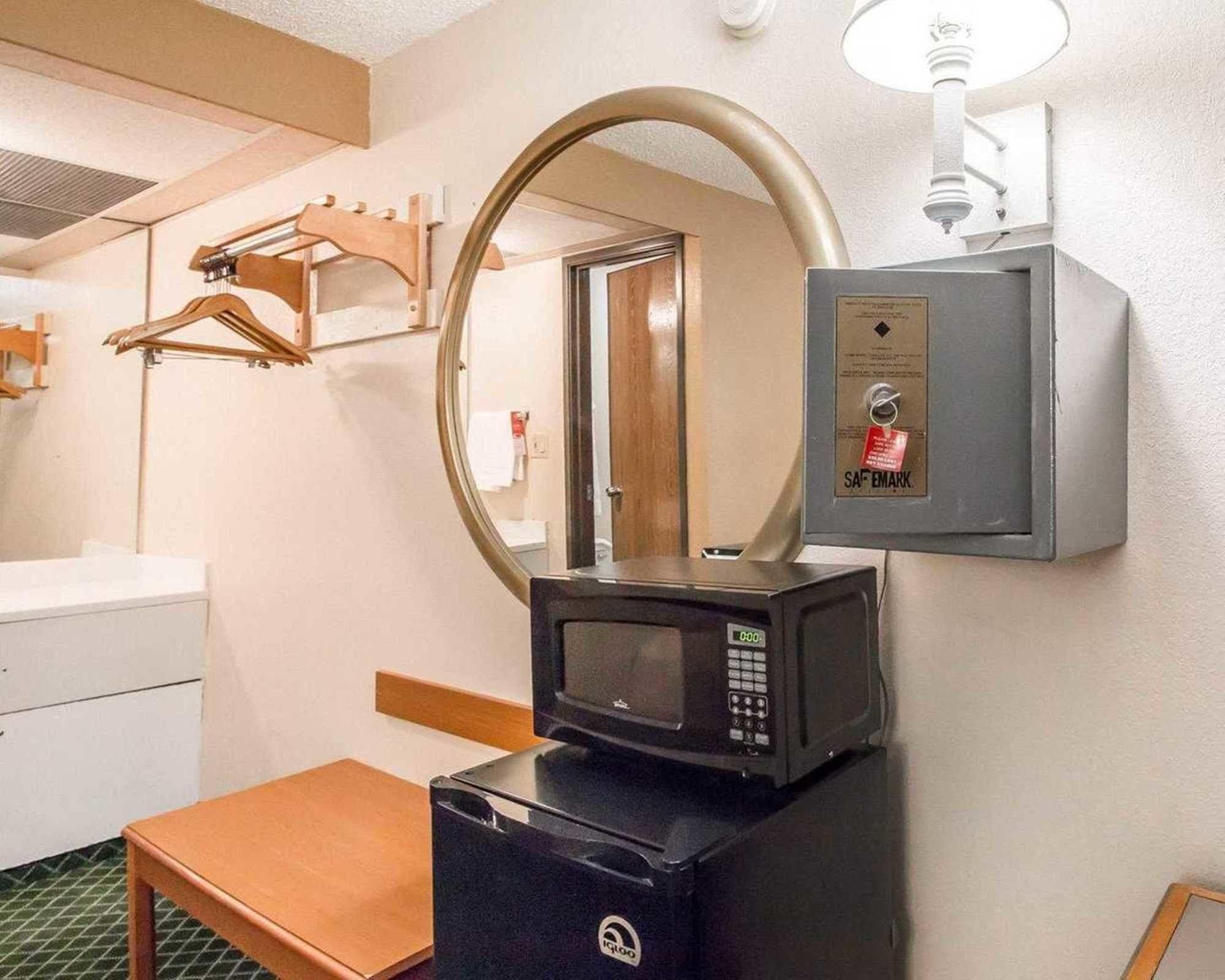 Econo Lodge Pooler - Savannah I-95 Ngoại thất bức ảnh